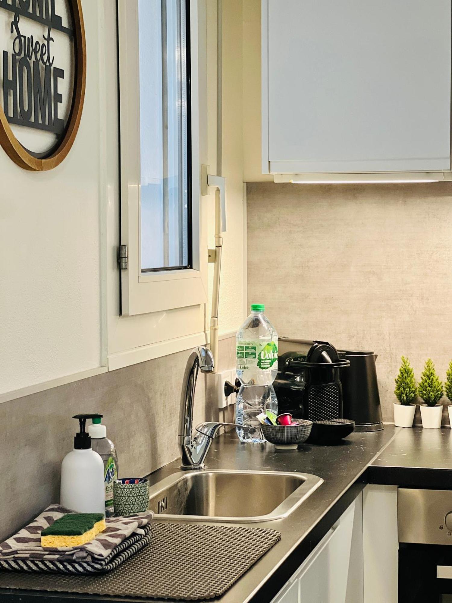 Appartement T2 Beaux Arts Parking Prive Gratuit à Montpellier Extérieur photo