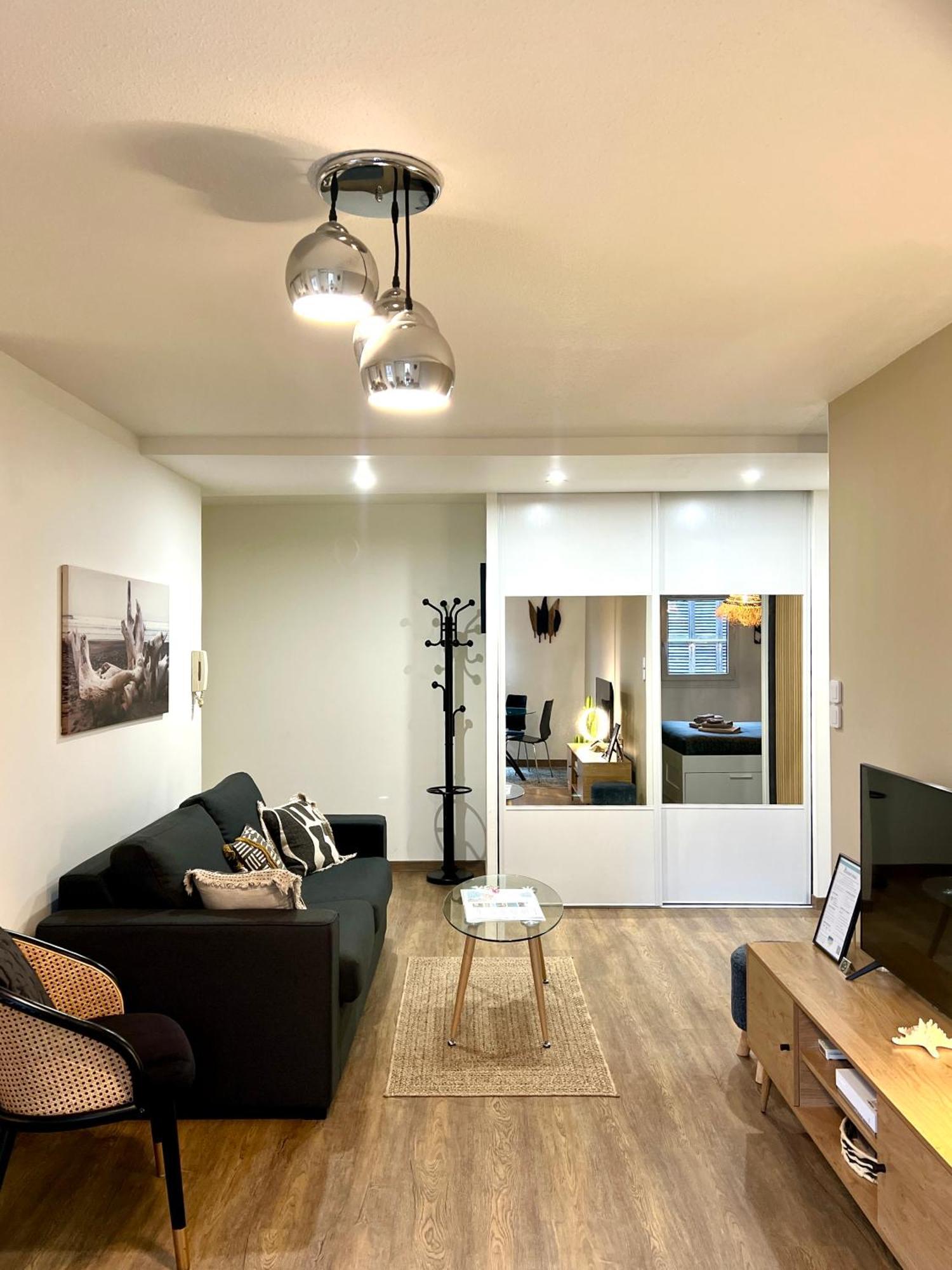 Appartement T2 Beaux Arts Parking Prive Gratuit à Montpellier Extérieur photo